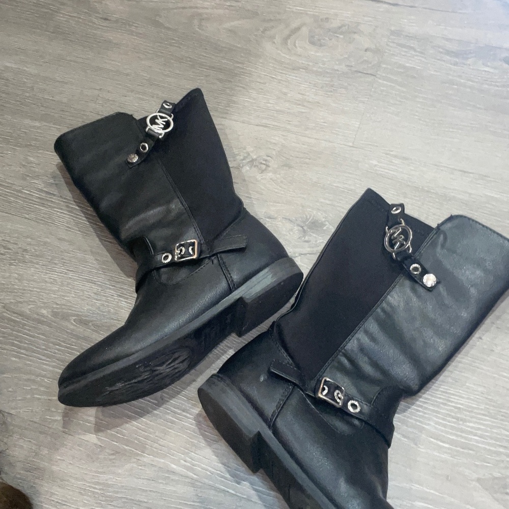 Michael Kors Girls boots